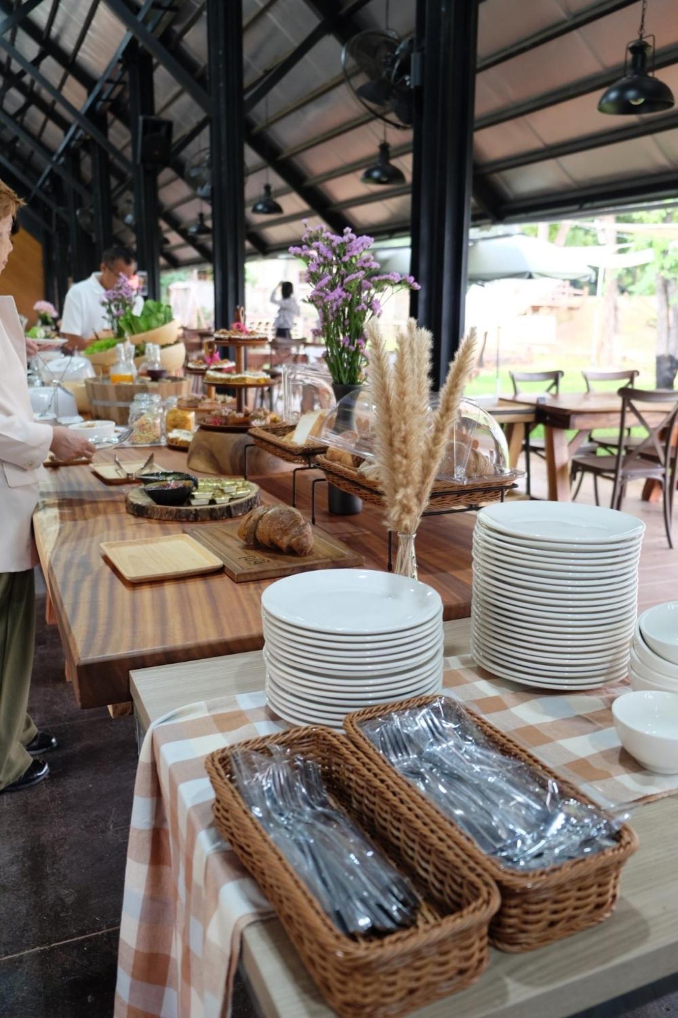 Punn Hotel Korat 呵叻 外观 照片